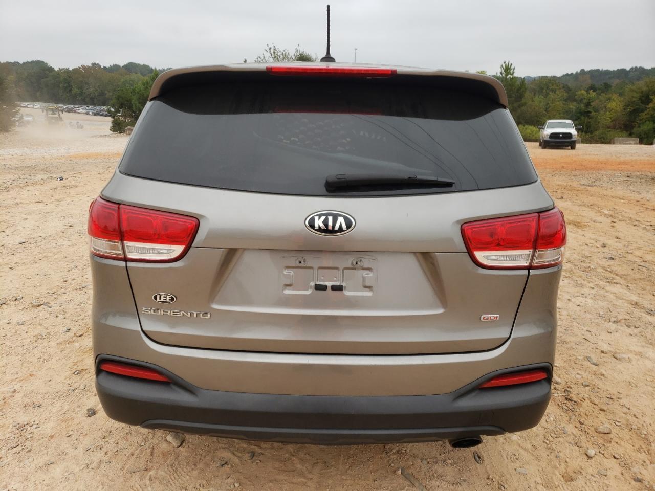 2016 KIA SORENTO LX - Image 6