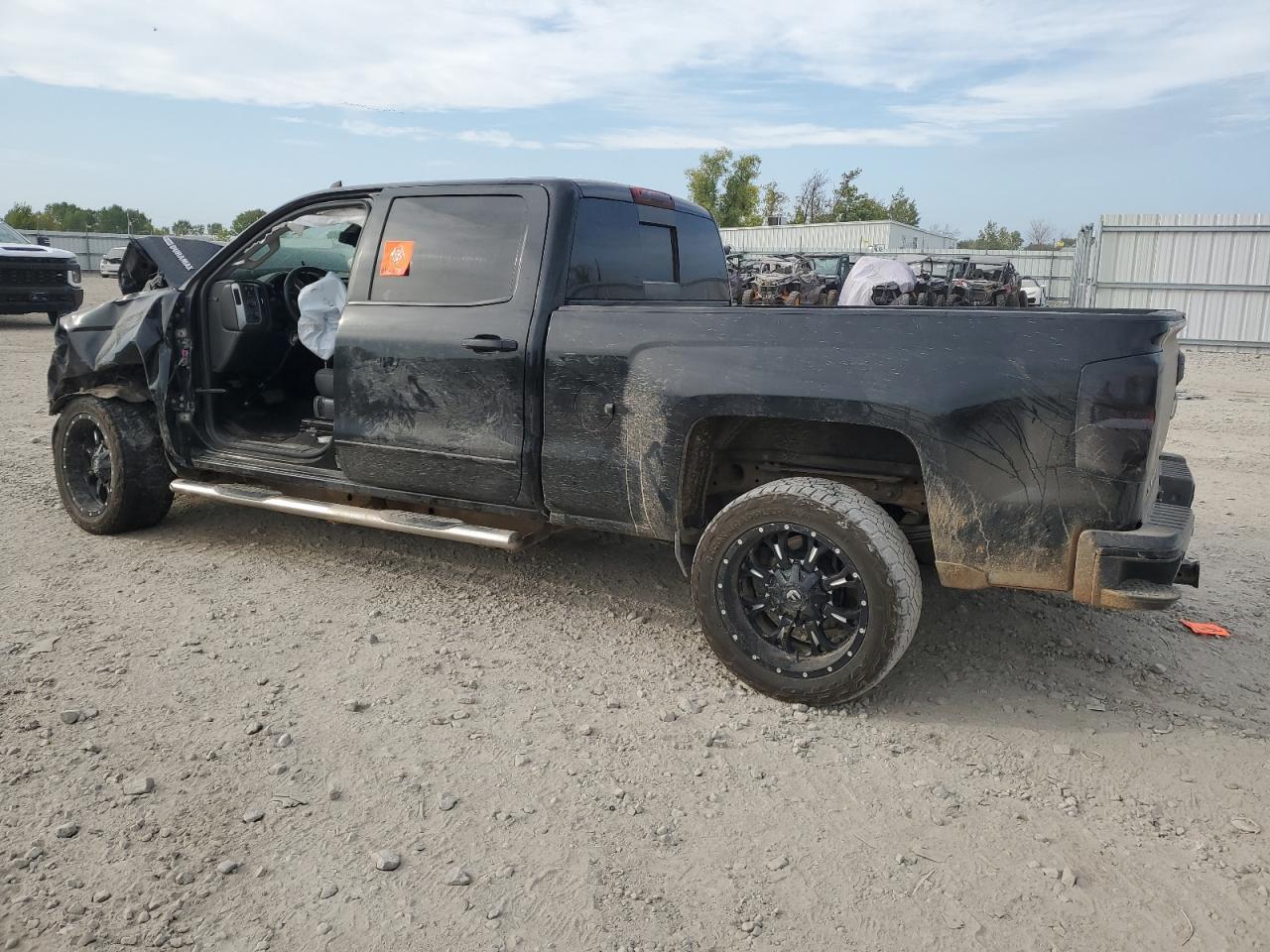 2019 CHEVROLET SILVERADO - Фото 2