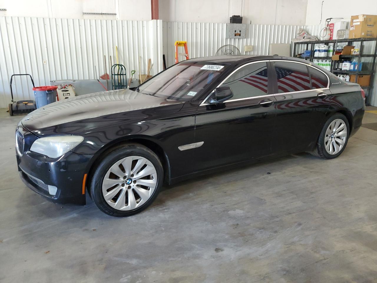 2011 BMW 750 I car image