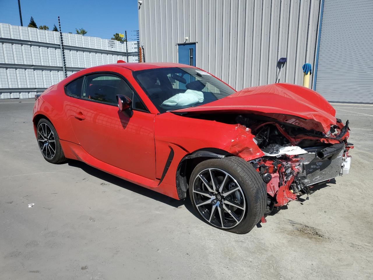 2023 TOYOTA GR 86 - Image 4