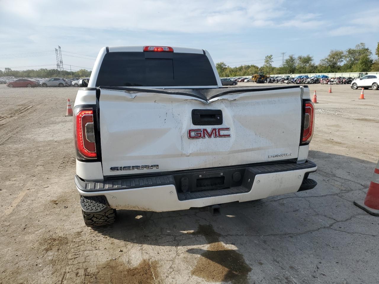2017 GMC SIERRA K15 - Image 6