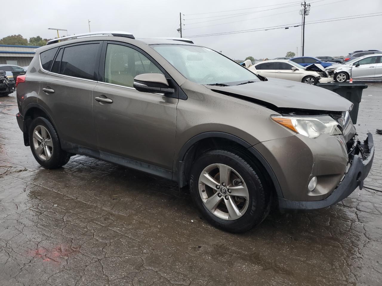 2015 TOYOTA RAV4 XLE - Image 4