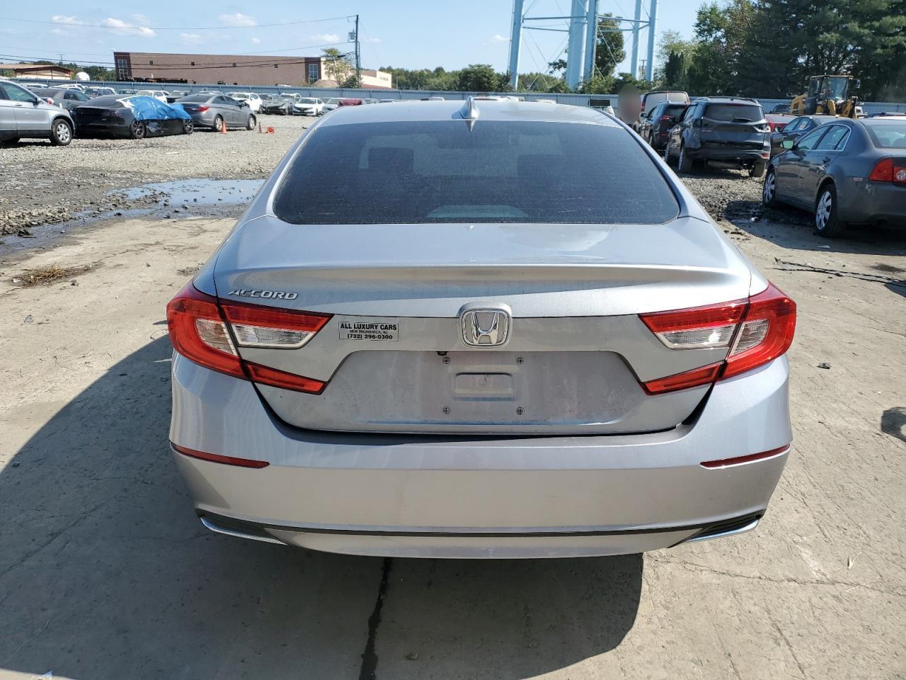 2018 HONDA ACCORD LX - Фото 6
