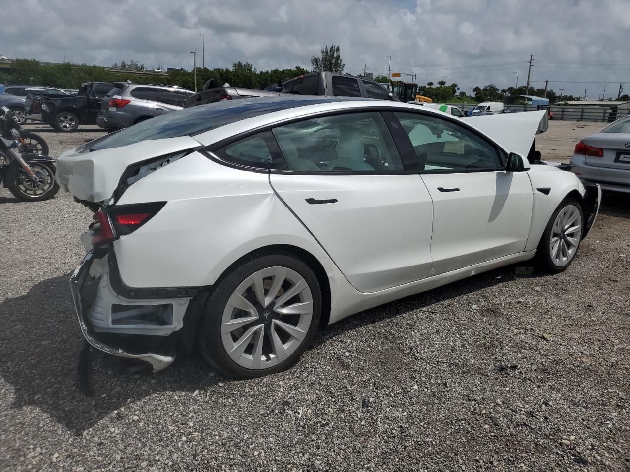 2022 TESLA MODEL 3 - Image 3