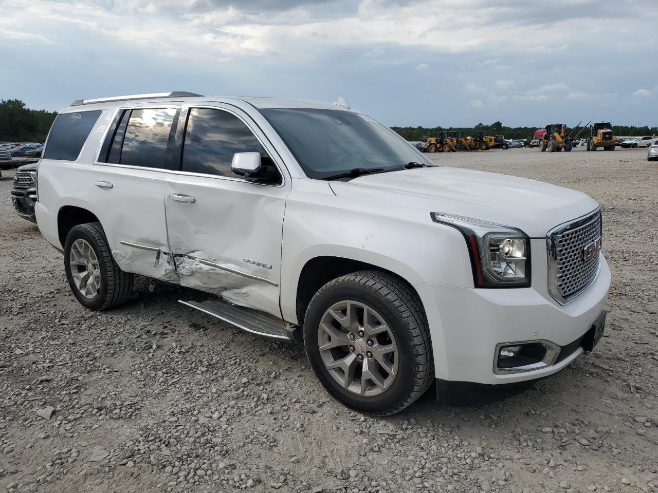 2016 GMC YUKON DENA - Image 4