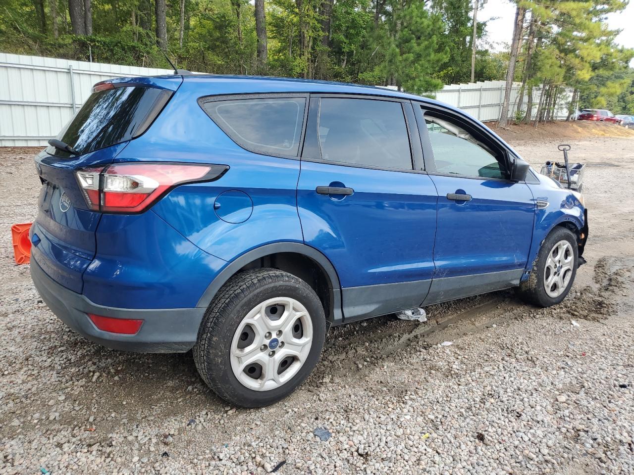 2017 FORD ESCAPE S - Image 3