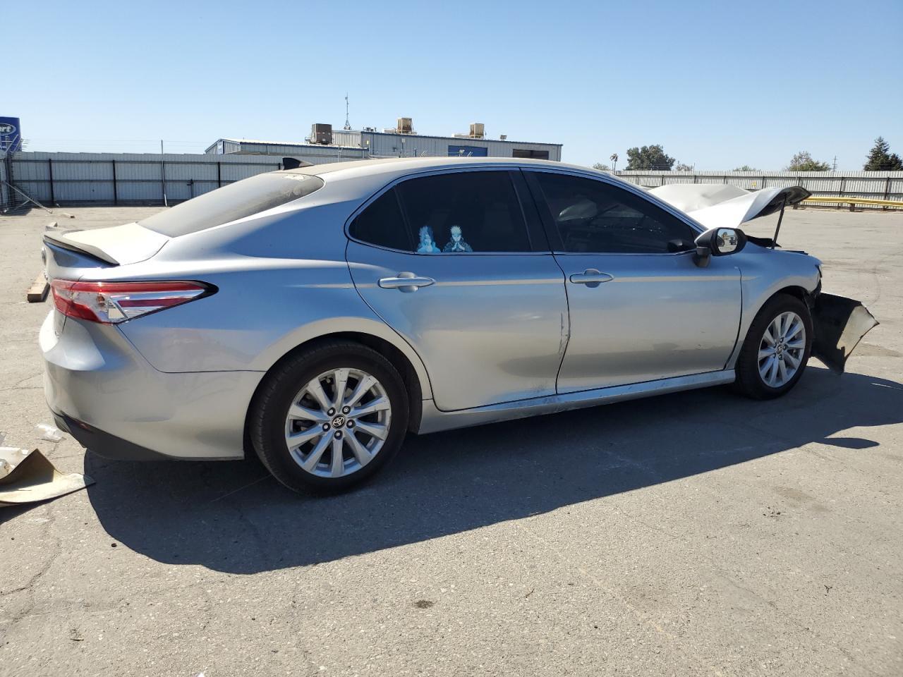 2020 TOYOTA CAMRY LE - Фото 3