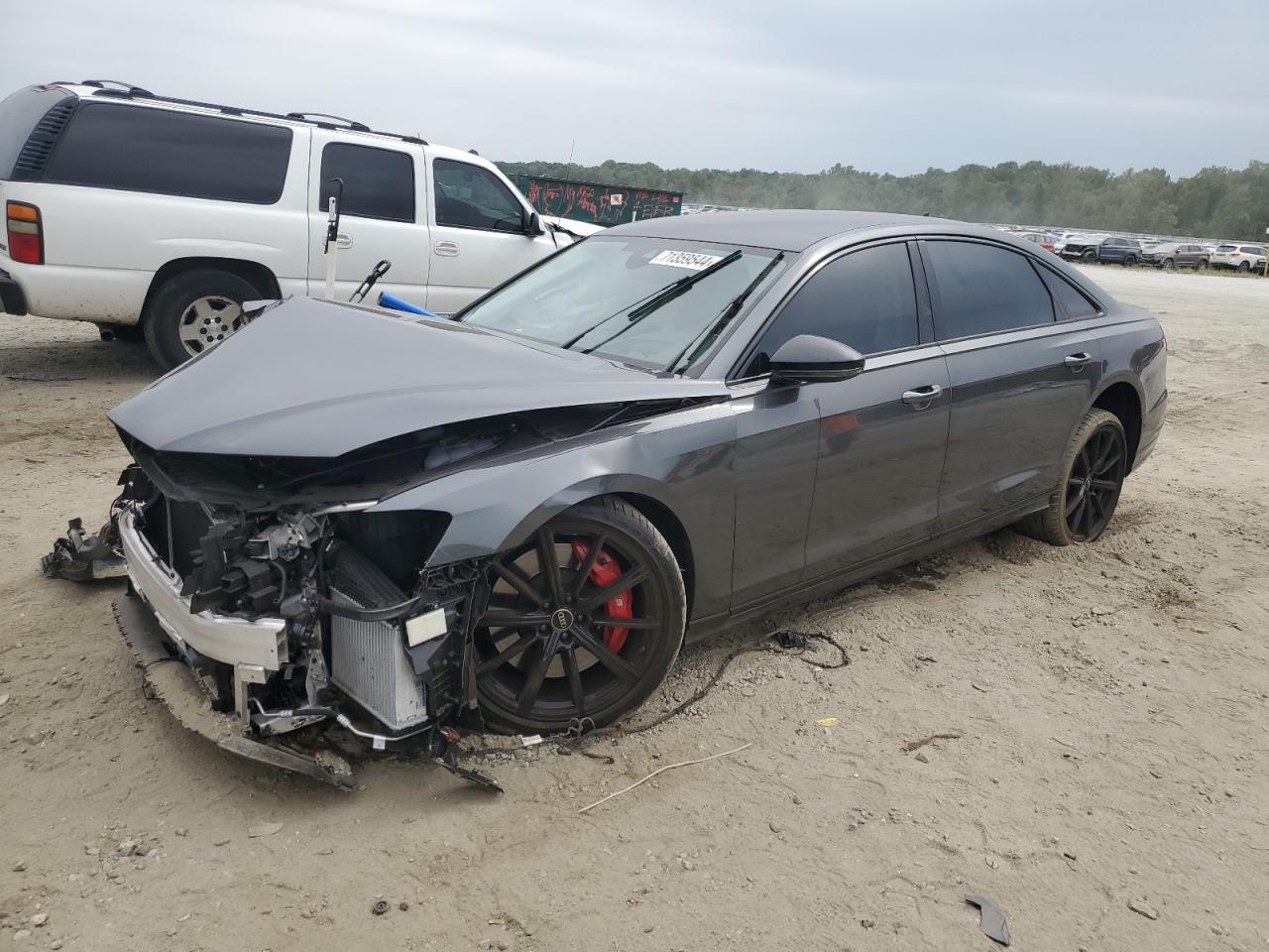 2023 AUDI S8