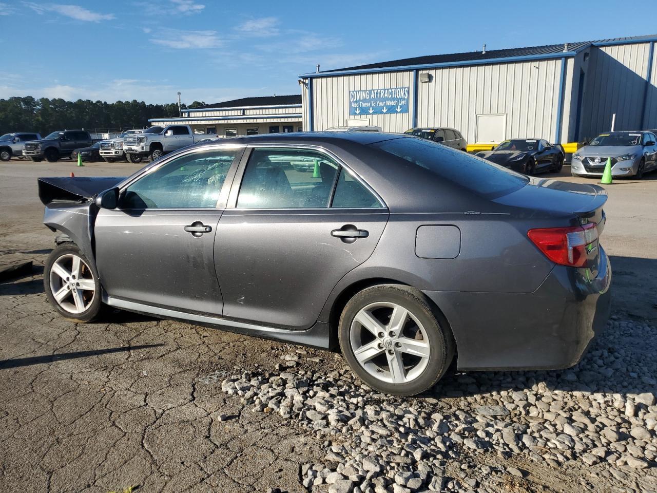 2013 TOYOTA CAMRY L - Image 2