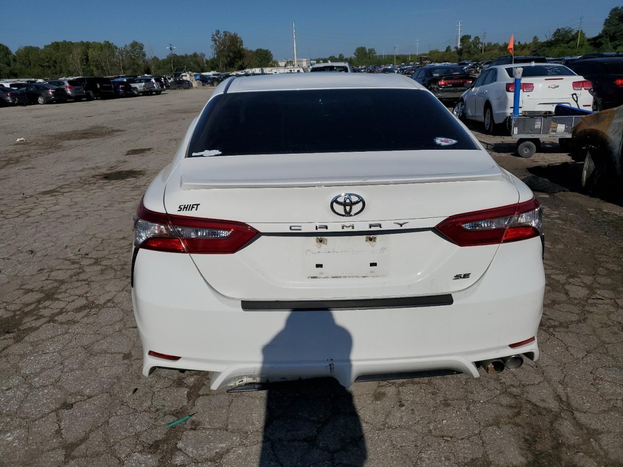 2018 TOYOTA CAMRY L - Image 6
