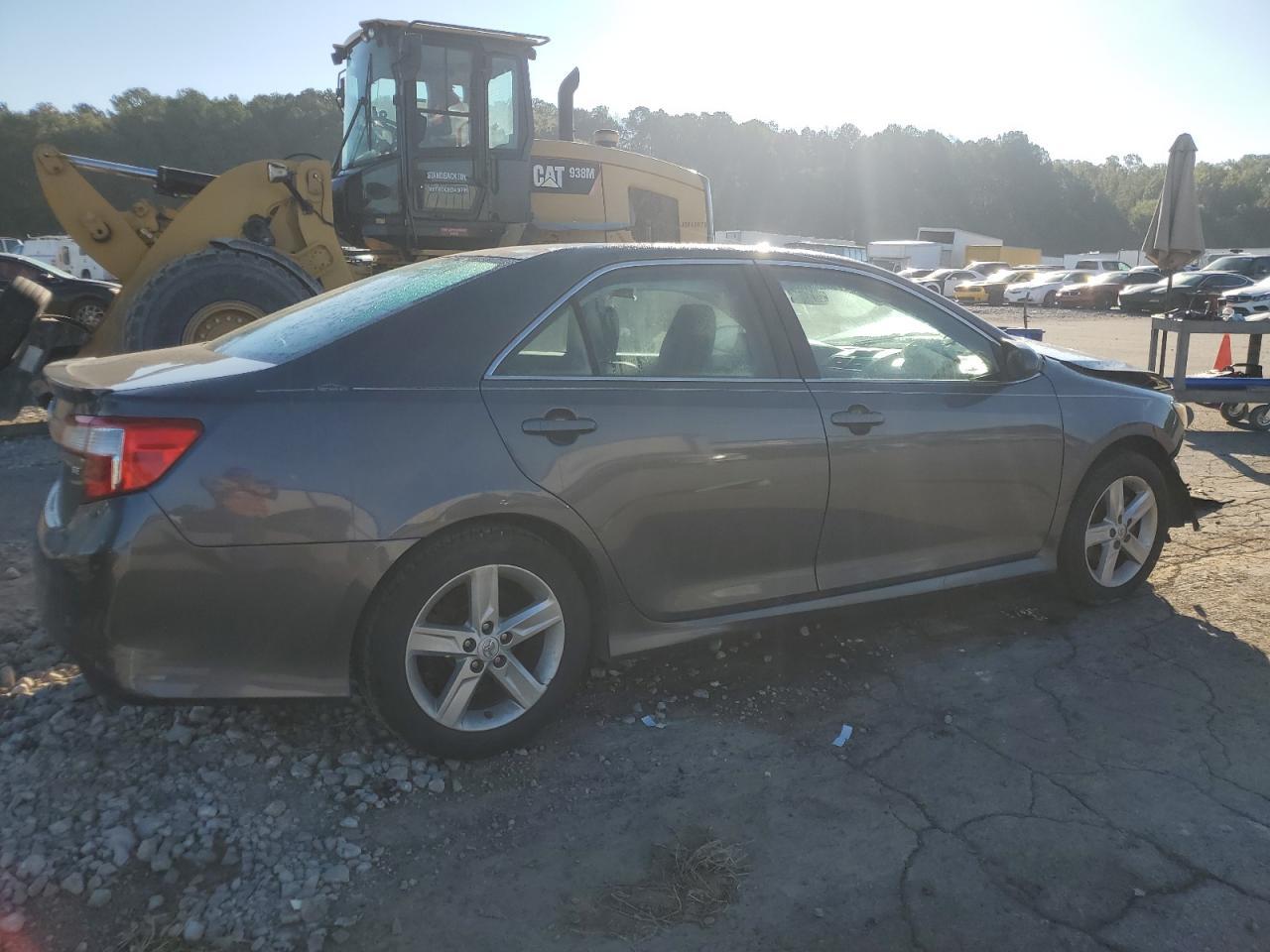 2013 TOYOTA CAMRY L - Image 3