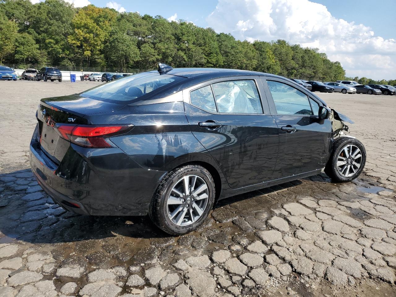 2021 NISSAN VERSA SV - Image 3