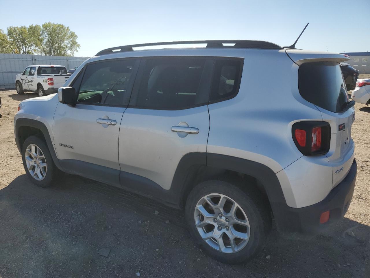 2016 JEEP RENEGADE L - Image 2