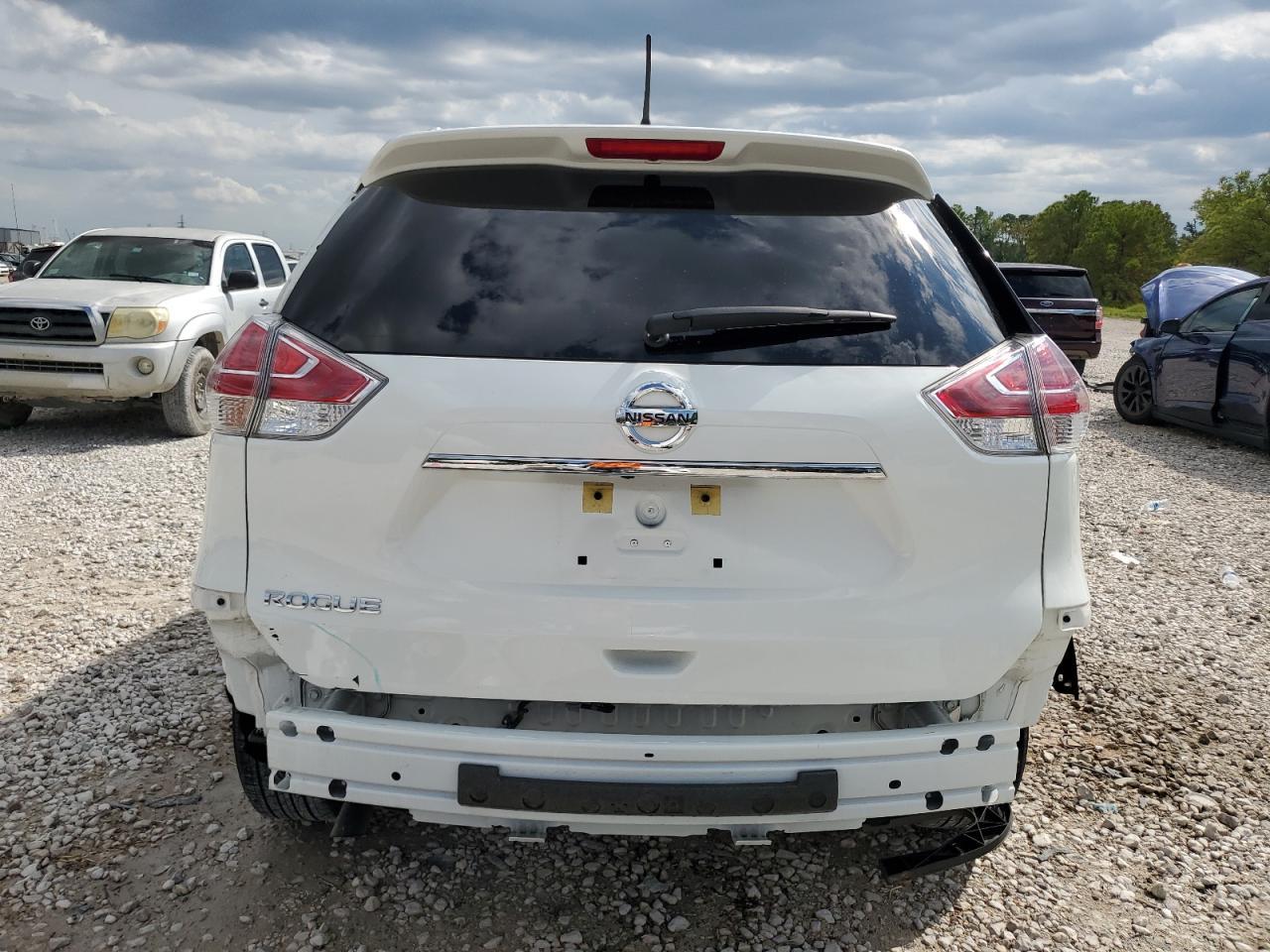 2016 NISSAN ROGUE S - Image 6