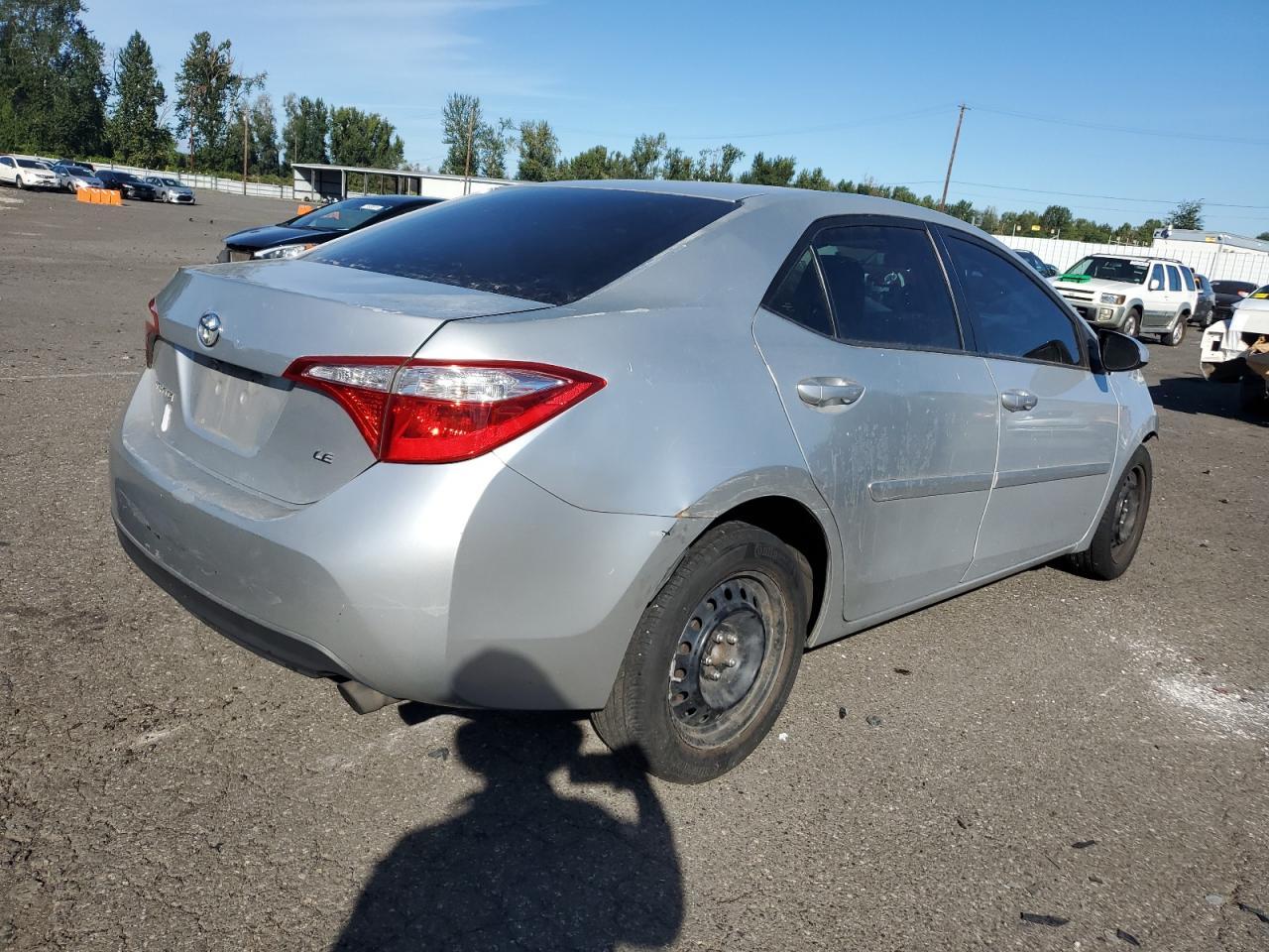 2015 TOYOTA COROLLA L - Фото 3