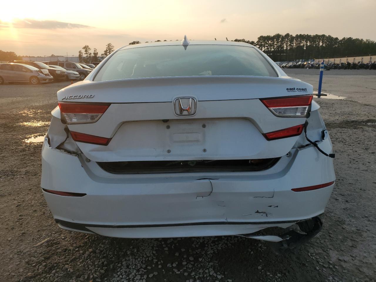 2018 HONDA ACCORD LX - Фото 6
