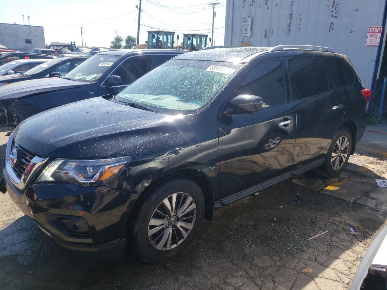 2017 NISSAN PATHFINDER