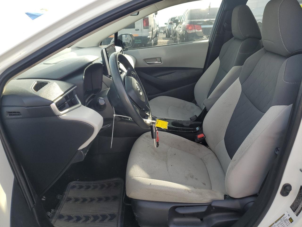 2021 TOYOTA COROLLA LE - Фото 7