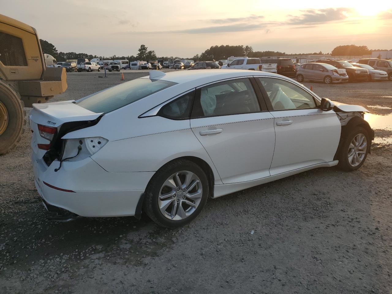 2018 HONDA ACCORD LX - Фото 3