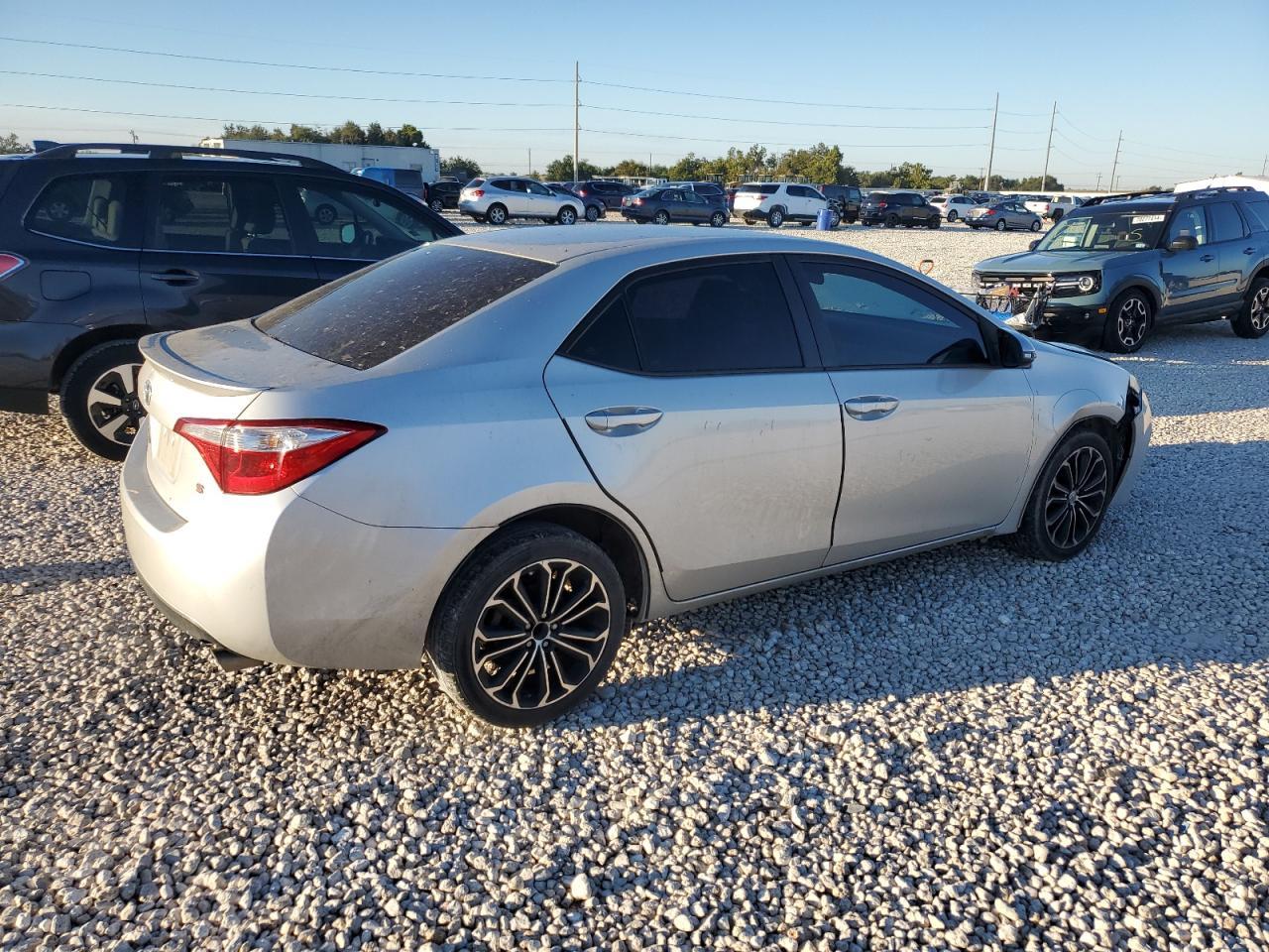 2015 TOYOTA COROLLA L - Image 3