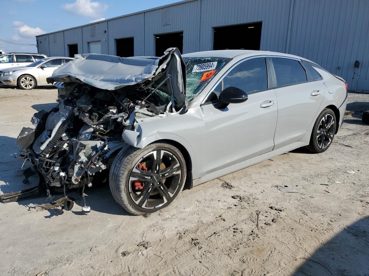 2023 KIA K5 GT LINE