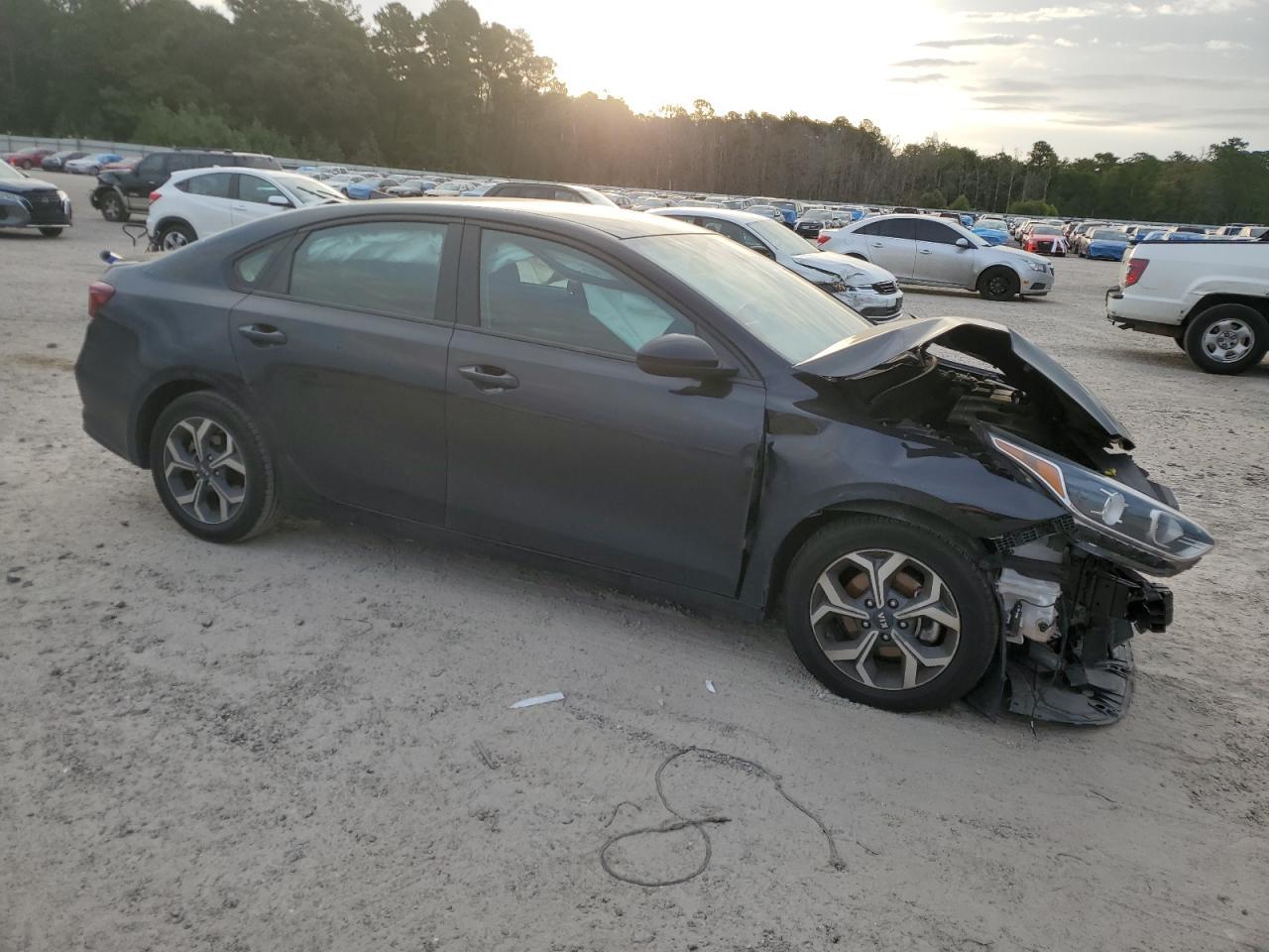 2021 KIA FORTE FE - Фото 4