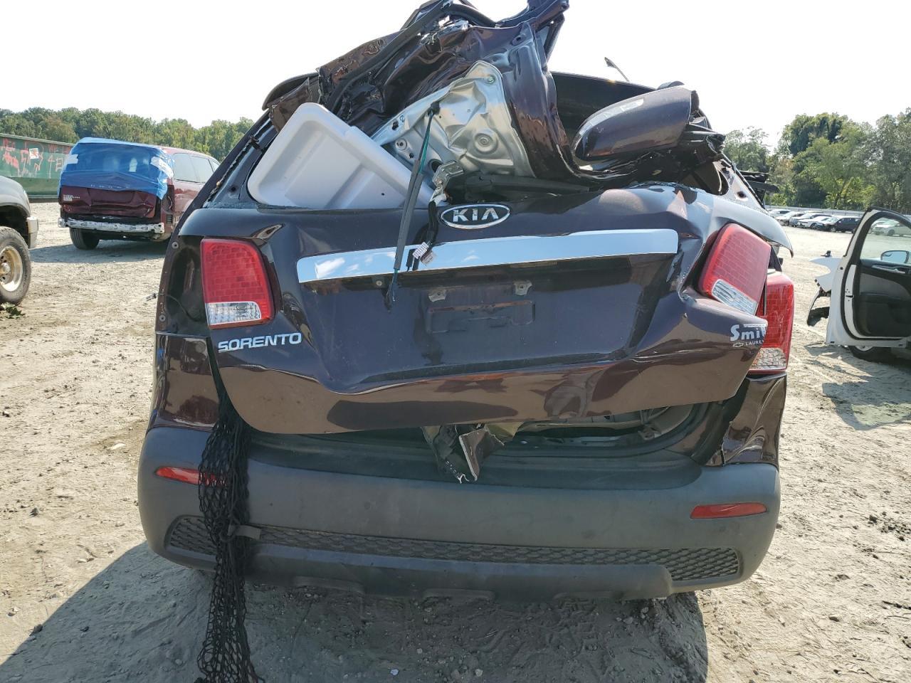 2012 KIA SORENTO EX - Image 6