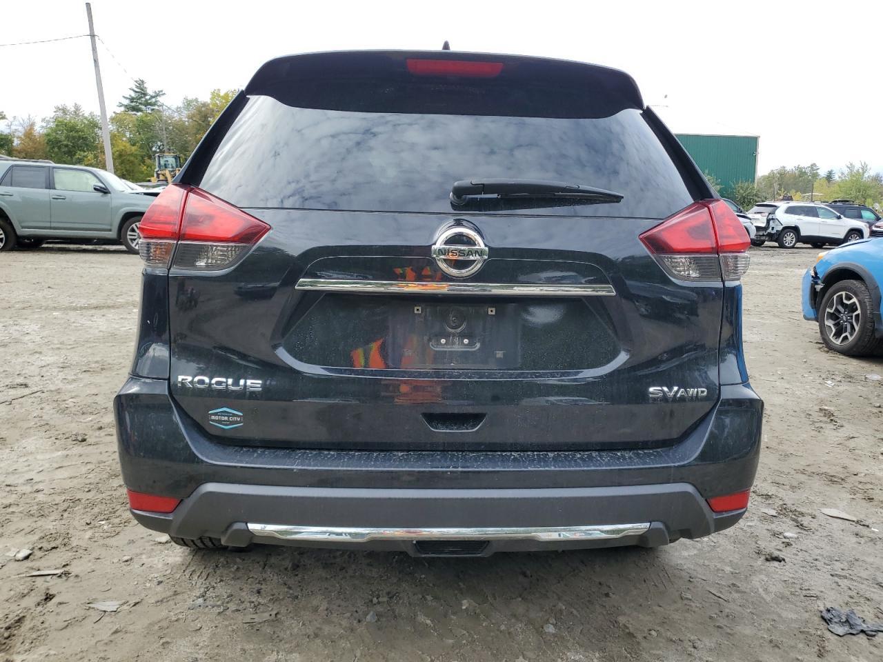 2017 NISSAN ROGUE SV - Фото 6
