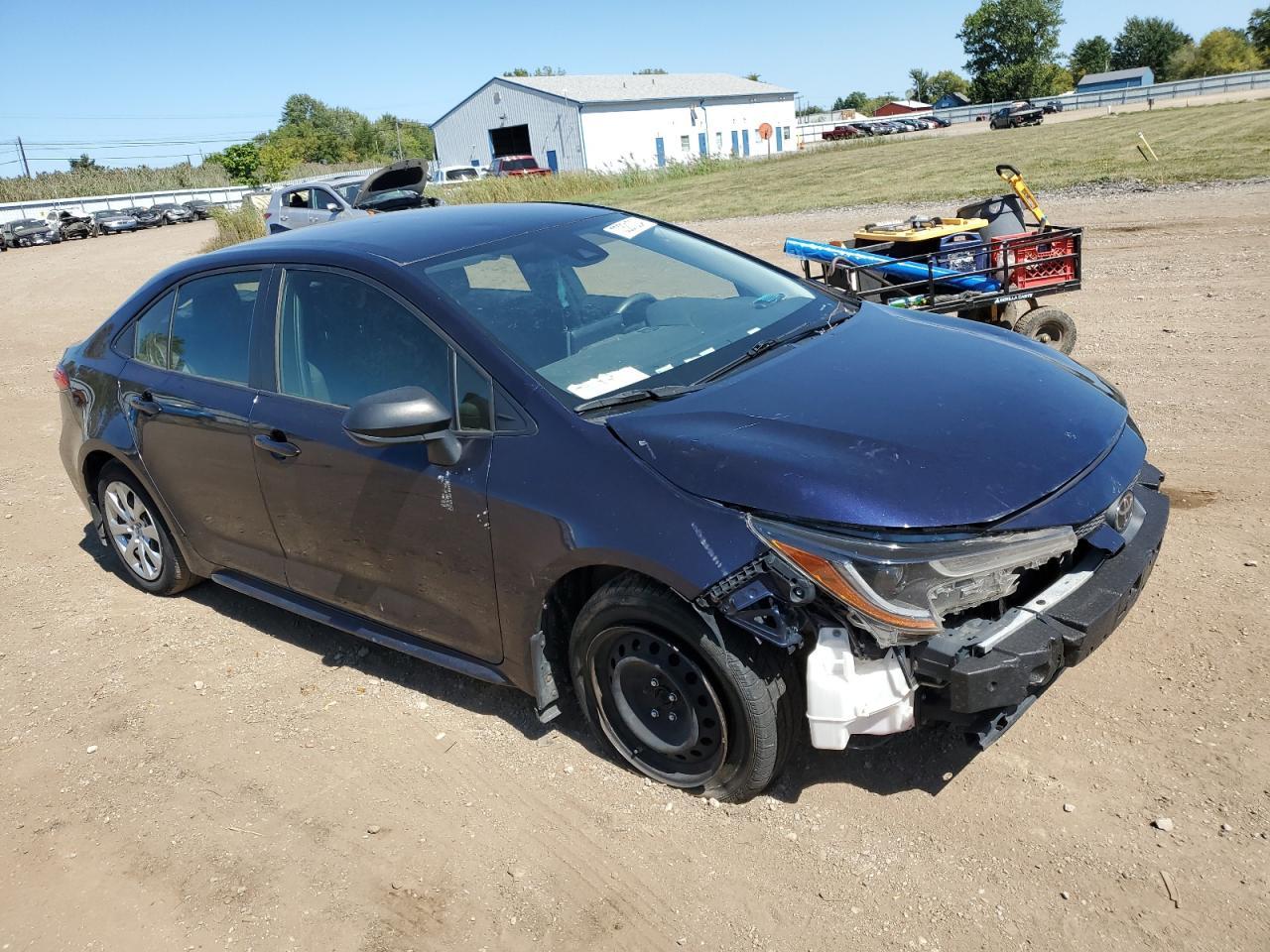 2021 TOYOTA COROLLA LE - Фото 4