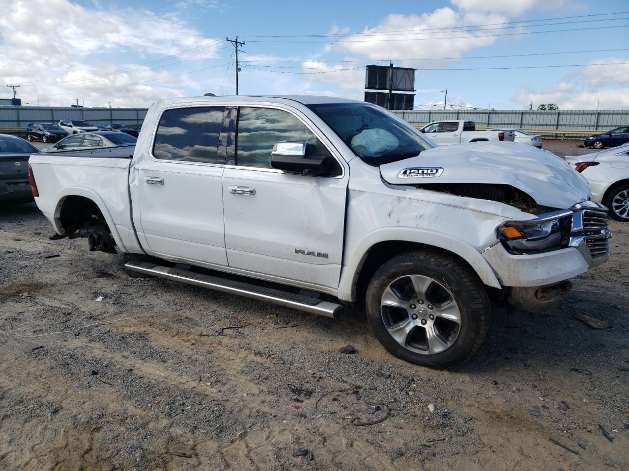 2019 RAM 1500 LARAM - Фото 4