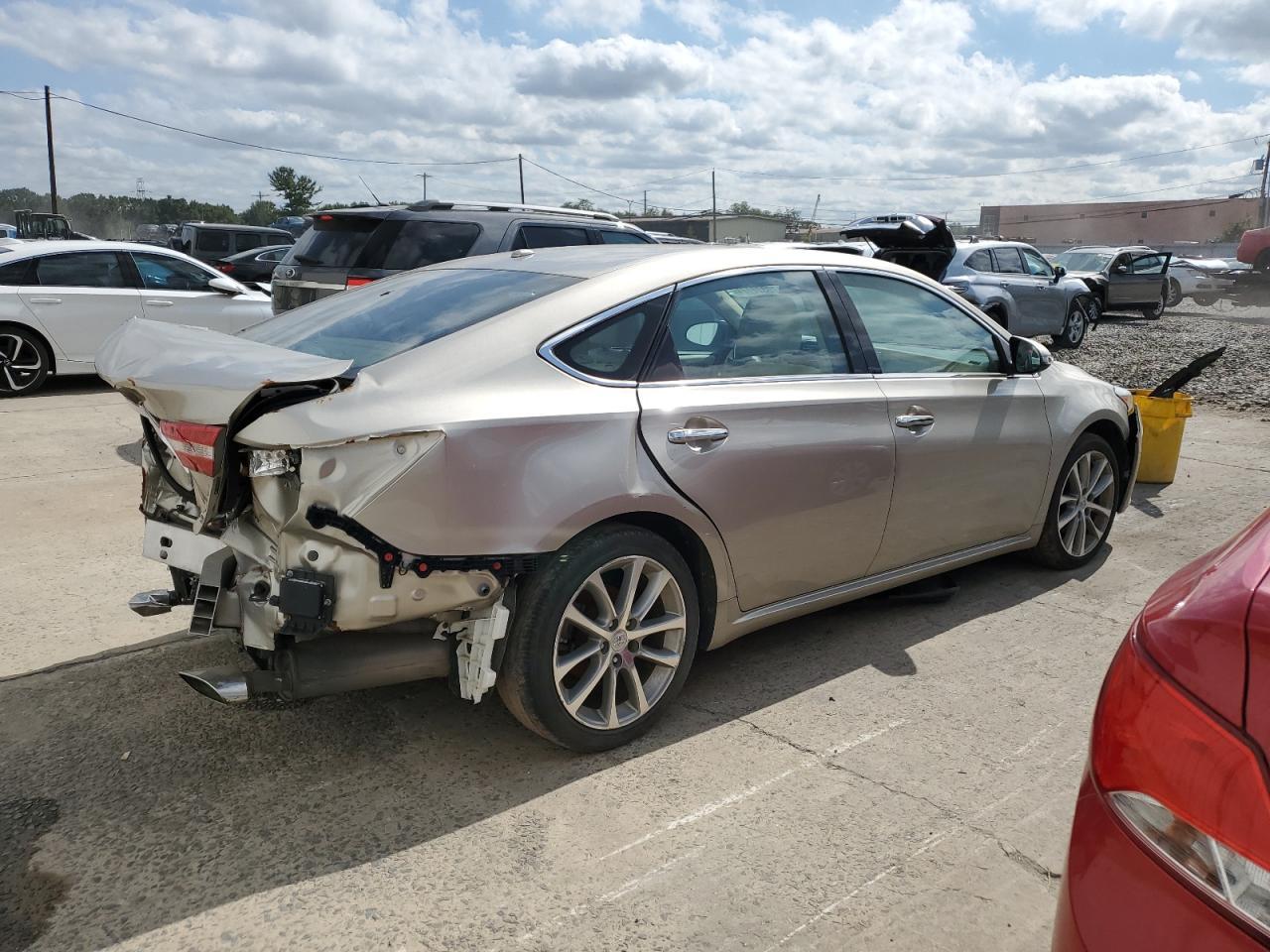 2015 TOYOTA AVALON XLE - Фото 3