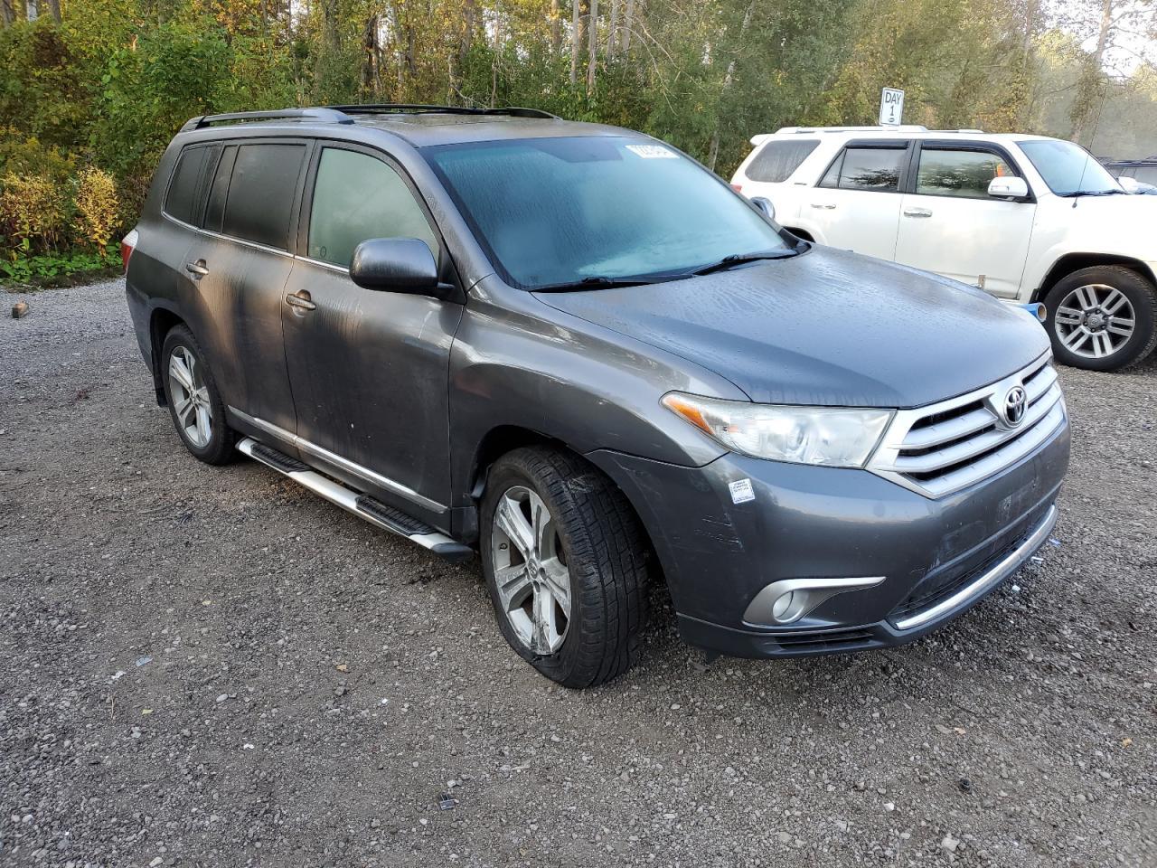 2012 TOYOTA HIGHLANDER - Image 4