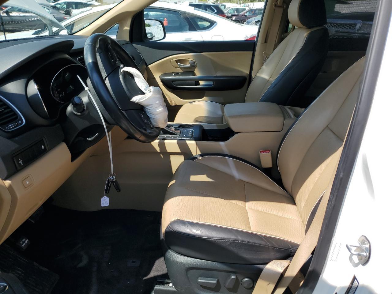 2017 KIA SEDONA LX - Фото 7