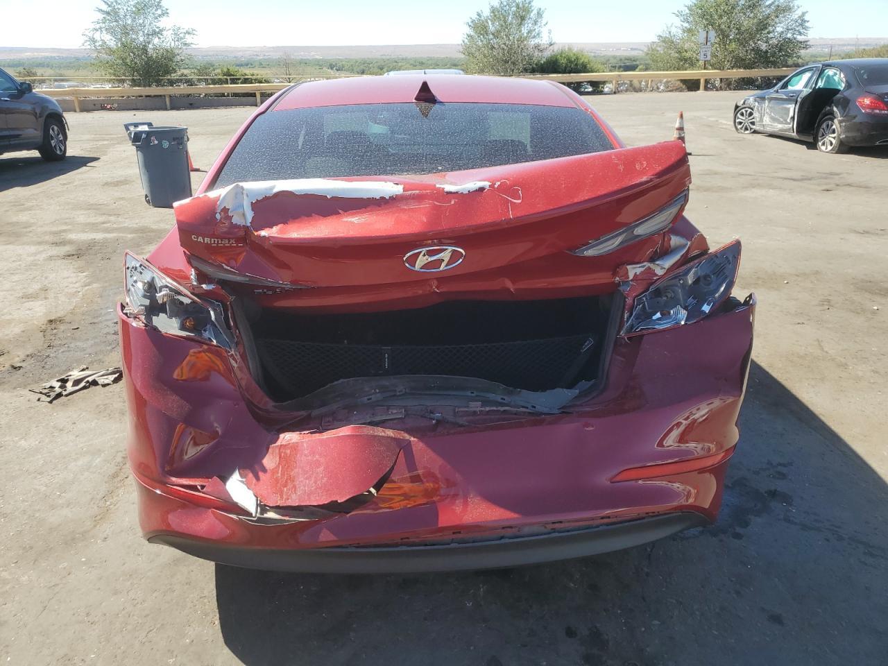 2017 HYUNDAI ELANTRA SE - Image 6