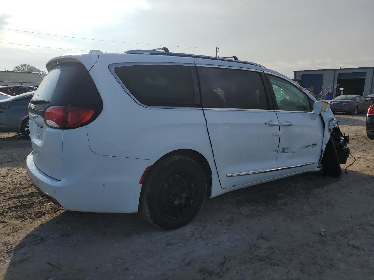 2017 CHRYSLER PACIFICA T - Фото 3