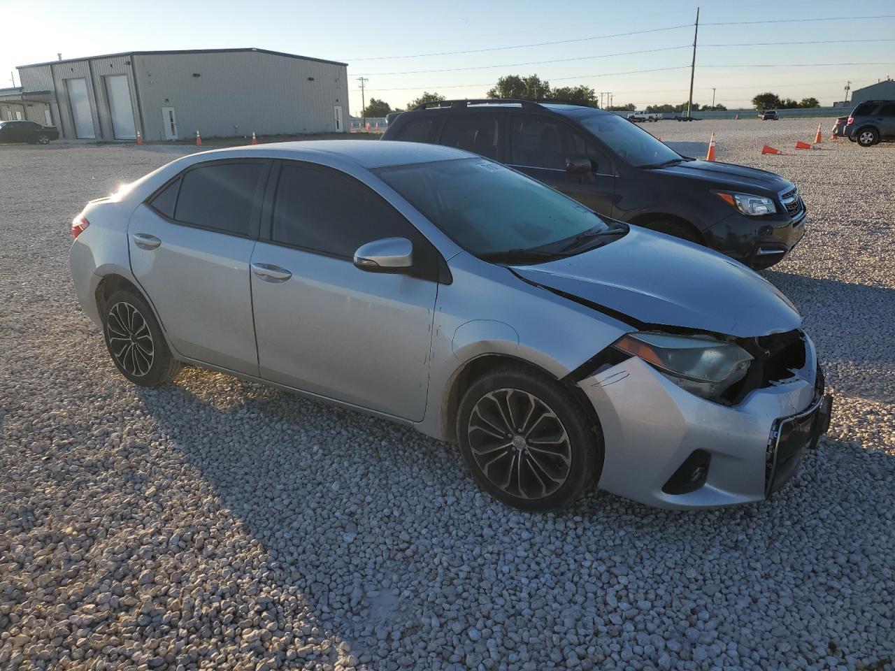2015 TOYOTA COROLLA L - Image 4