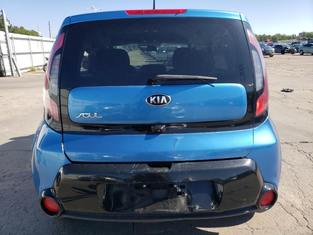 2016 KIA SOUL + - Image 6