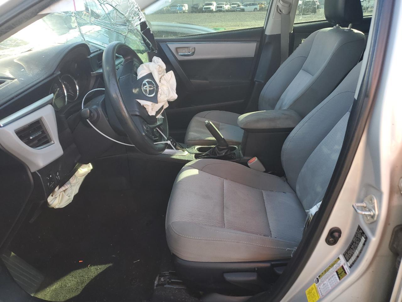 2015 TOYOTA COROLLA L - Фото 7