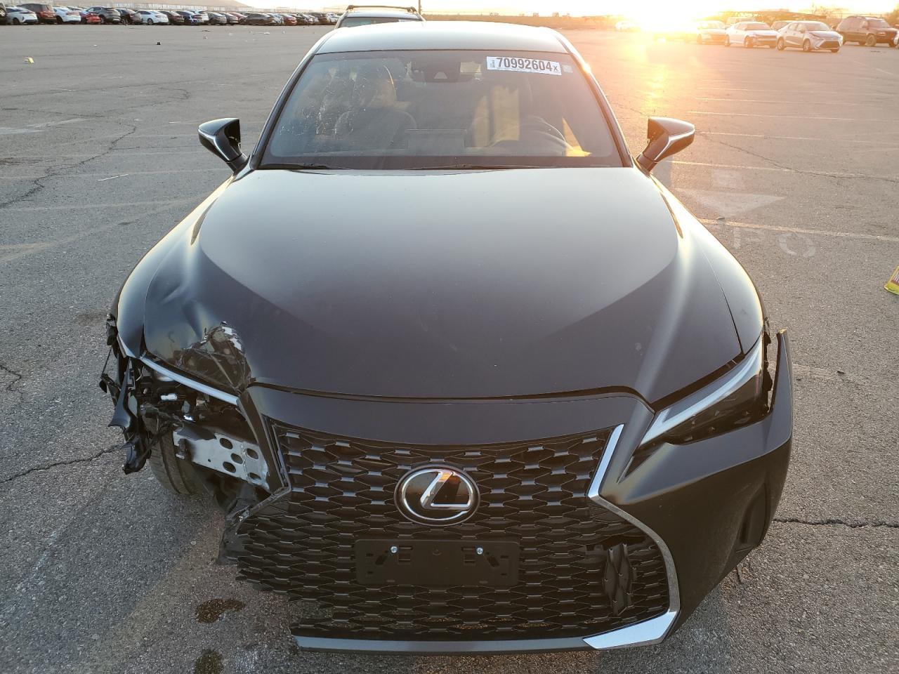 2021 LEXUS IS 300 - Image 5