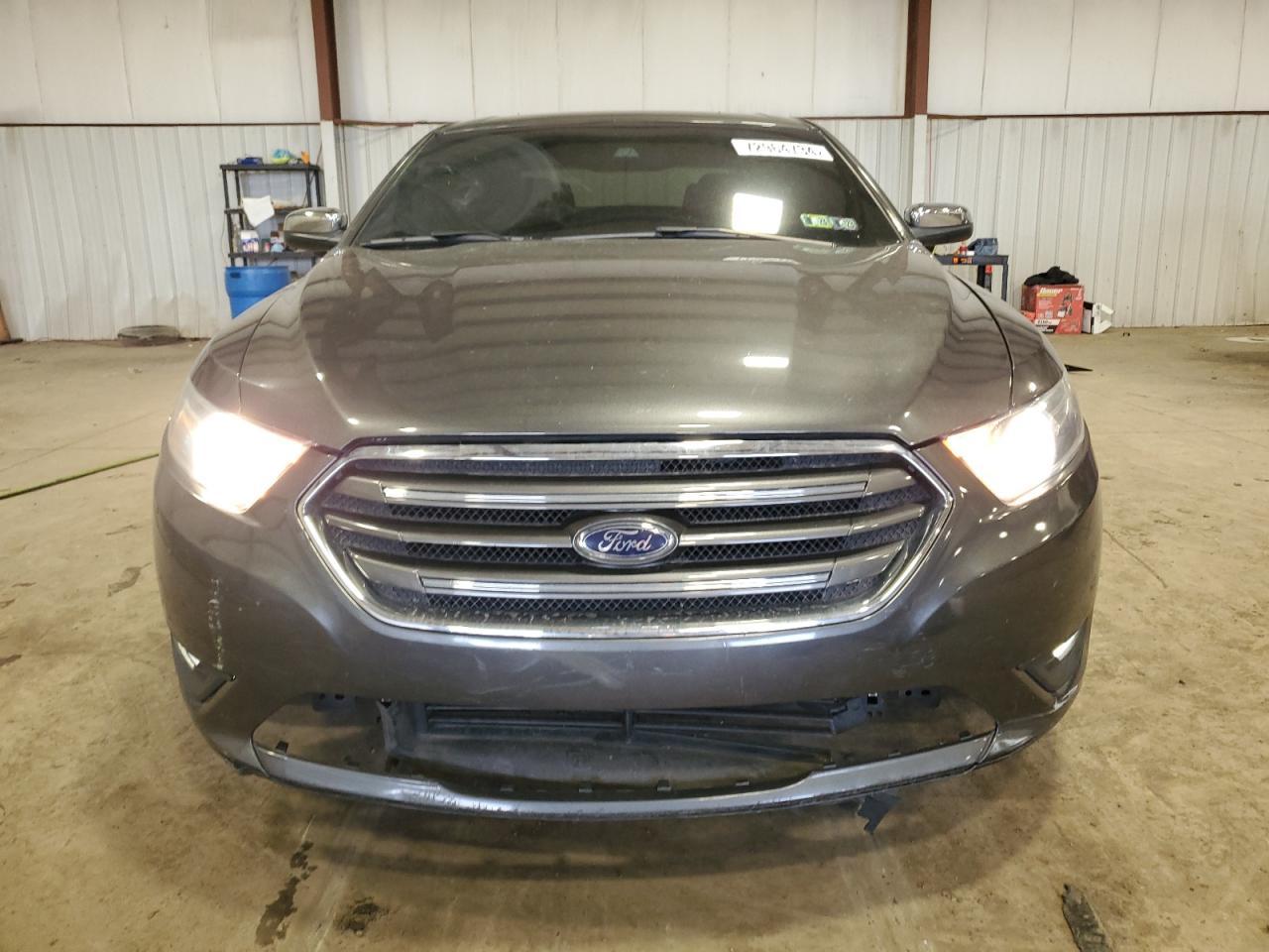 2019 FORD TAURUS LIM - Image 5
