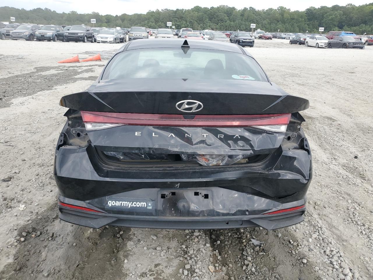 2022 HYUNDAI ELANTRA SE - Image 6