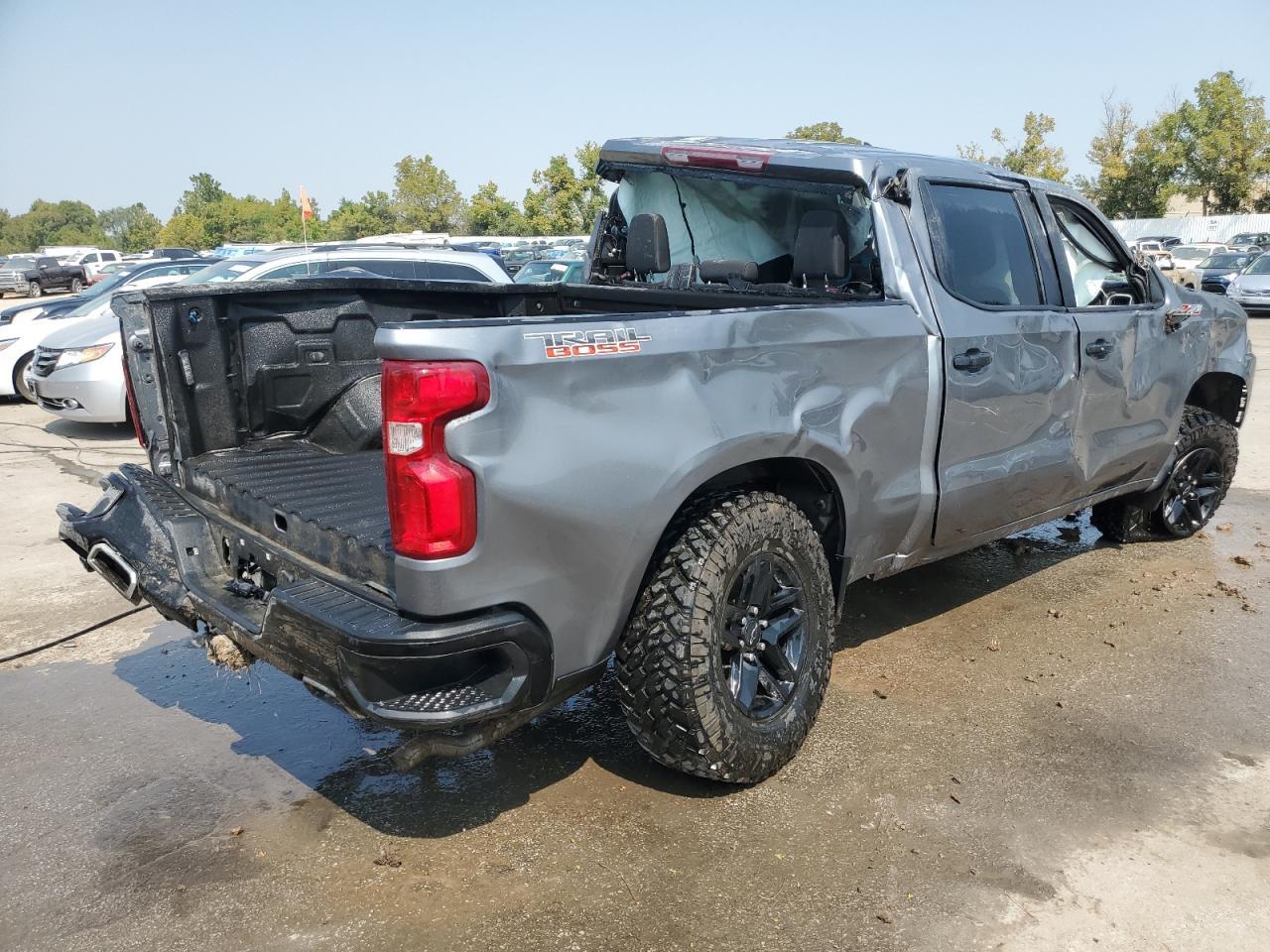 2021 CHEVROLET SILVERADO - Фото 3