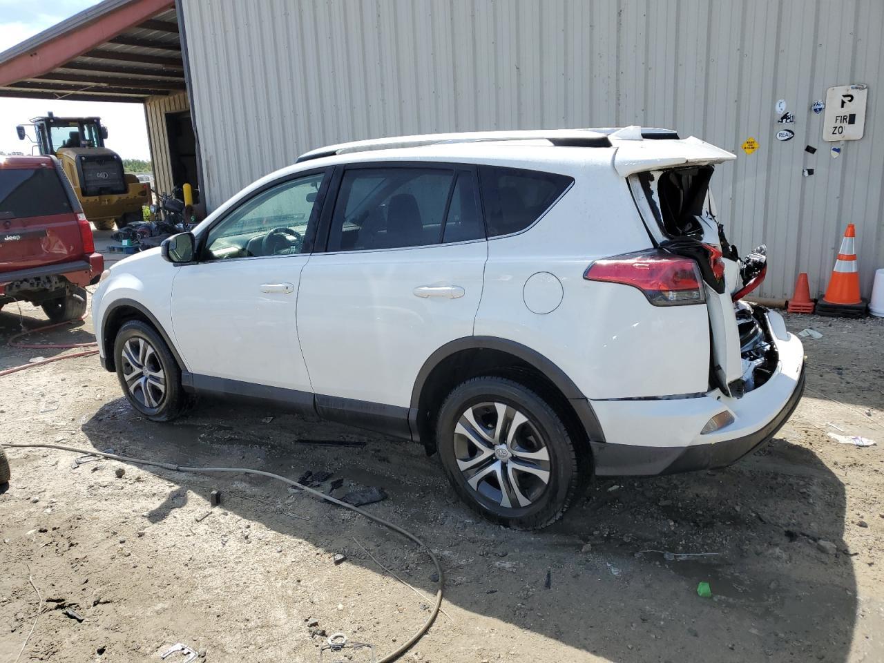 2016 TOYOTA RAV4 LE - Image 2