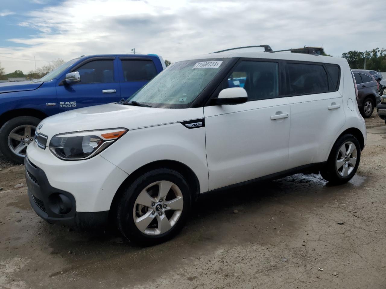 2017 KIA SOUL car image