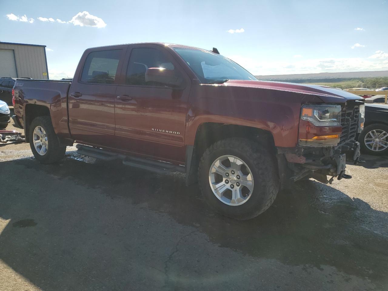 2017 CHEVROLET SILVERADO - Image 4