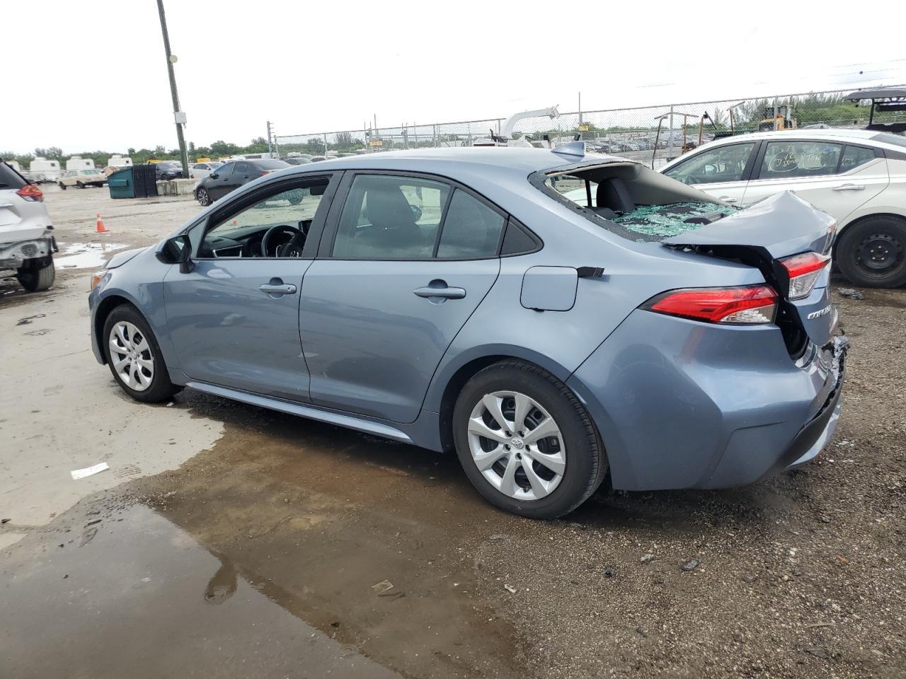 2022 TOYOTA COROLLA LE - Фото 2