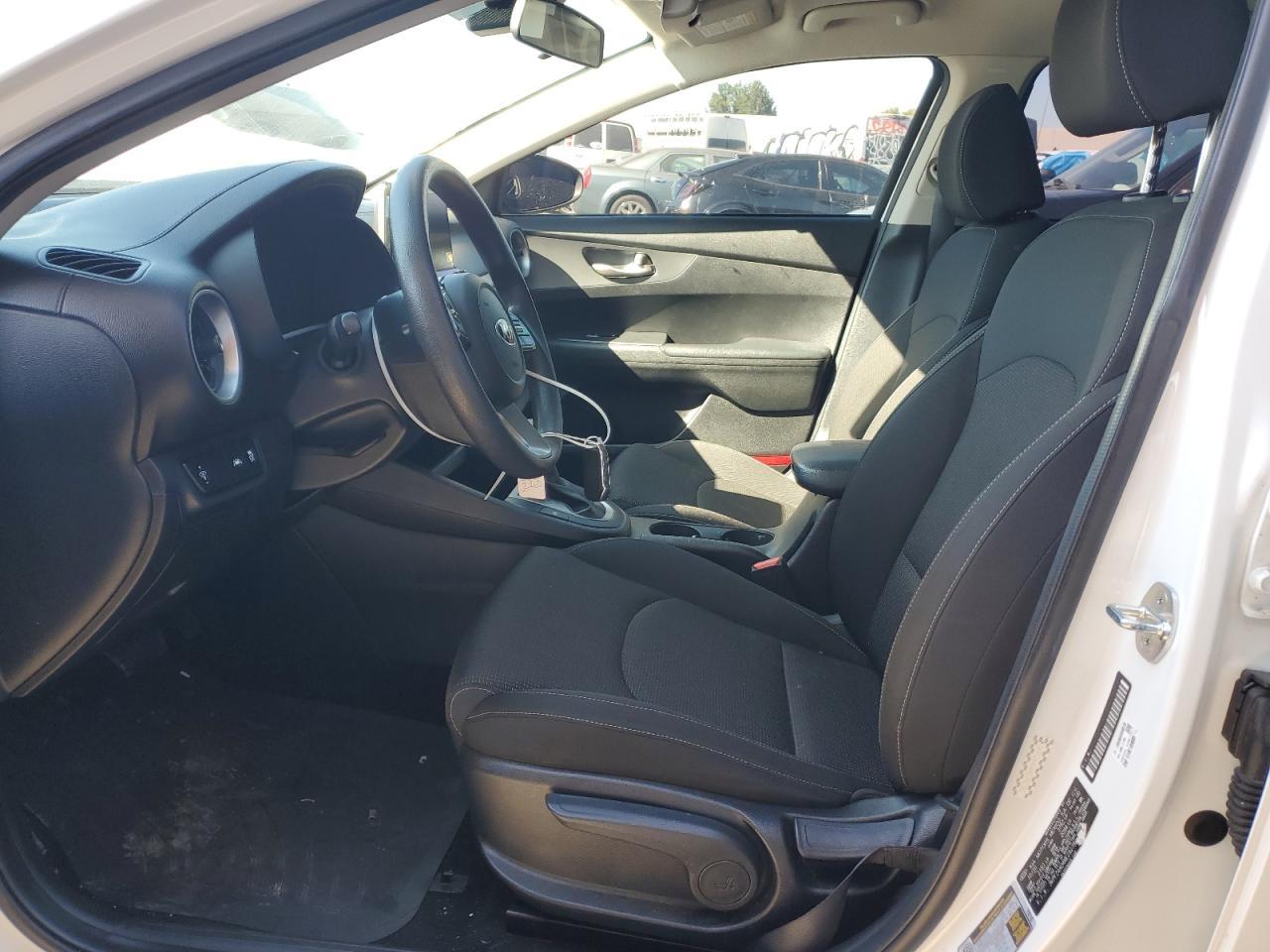 2021 KIA FORTE FE - Image 7