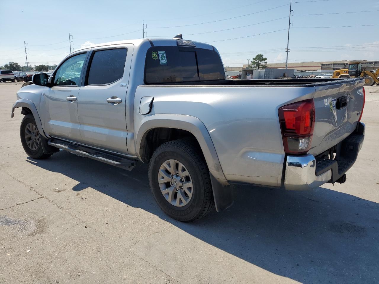 2018 TOYOTA TACOMA DOU - Фото 2