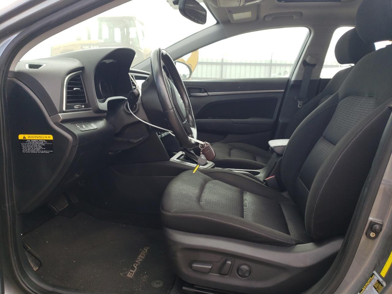 2017 HYUNDAI ELANTRA SE - Фото 7