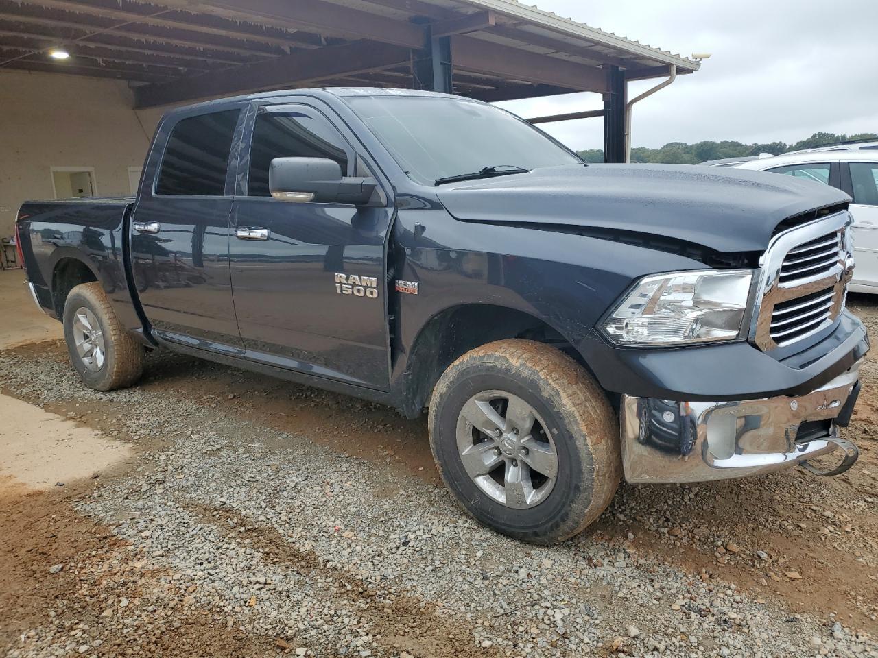 2015 RAM 1500 SLT - Image 4